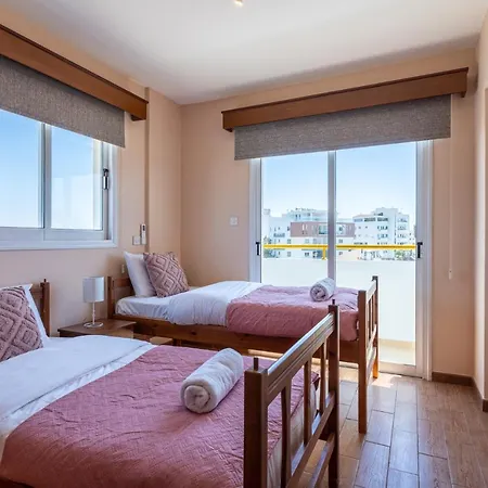 Melograno 3-br W/ Terrace In Appartement *