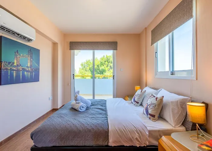 Melograno 2-br & Terrace In Larnaca