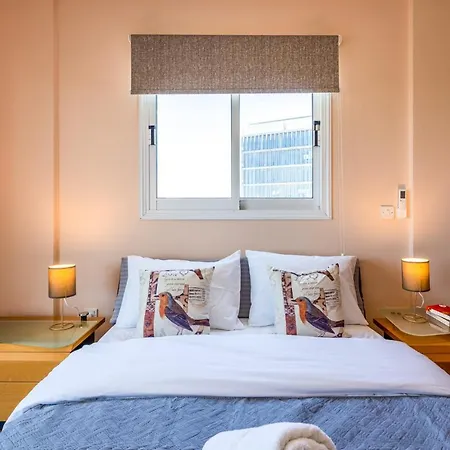 Lejlighed Melograno 3-br W/ Terrace In *